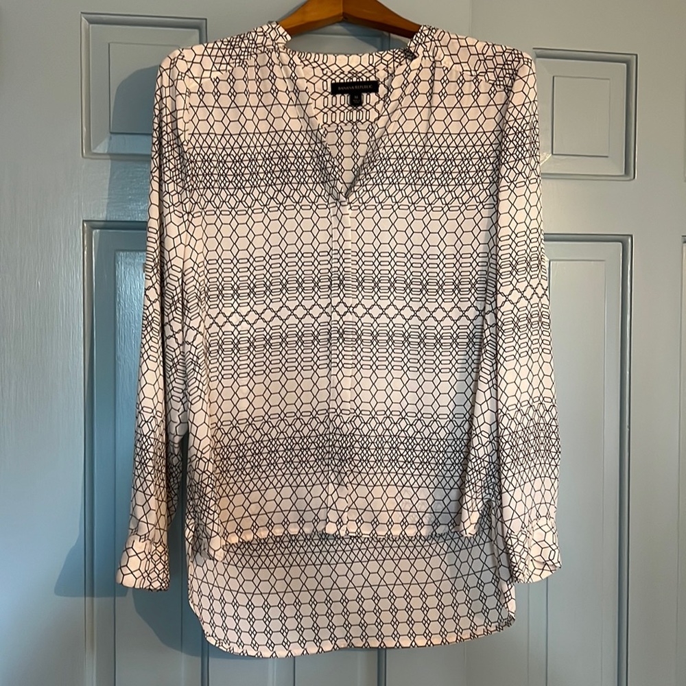 Banana Republic cream blouse with black geometric design
